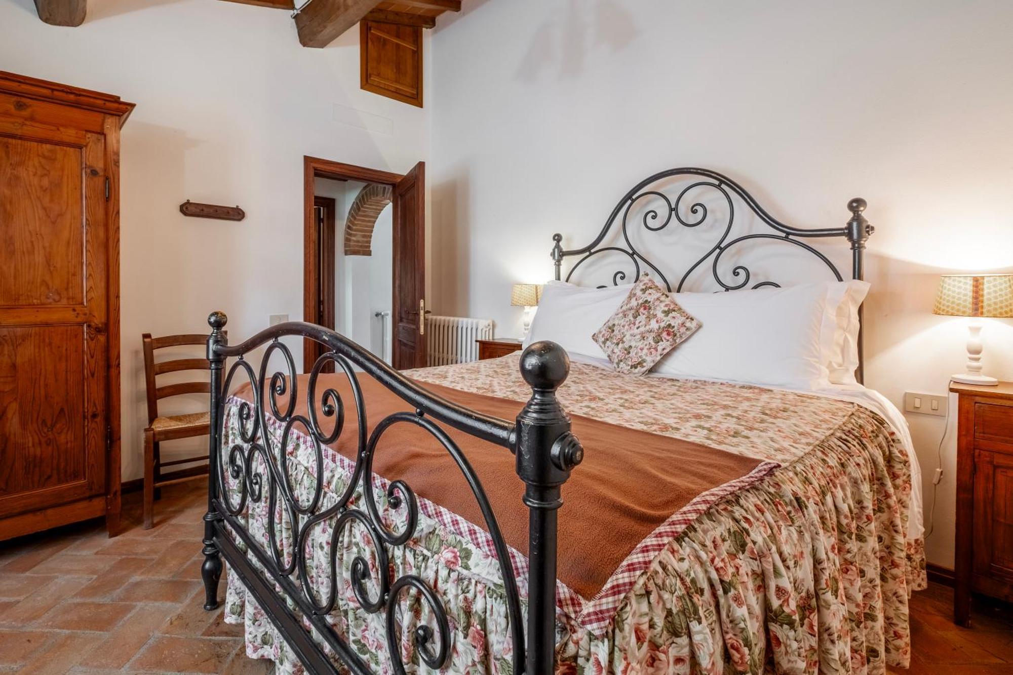 Agriturismo Borgo Sant'Ercolano 齐奇亚诺 外观 照片