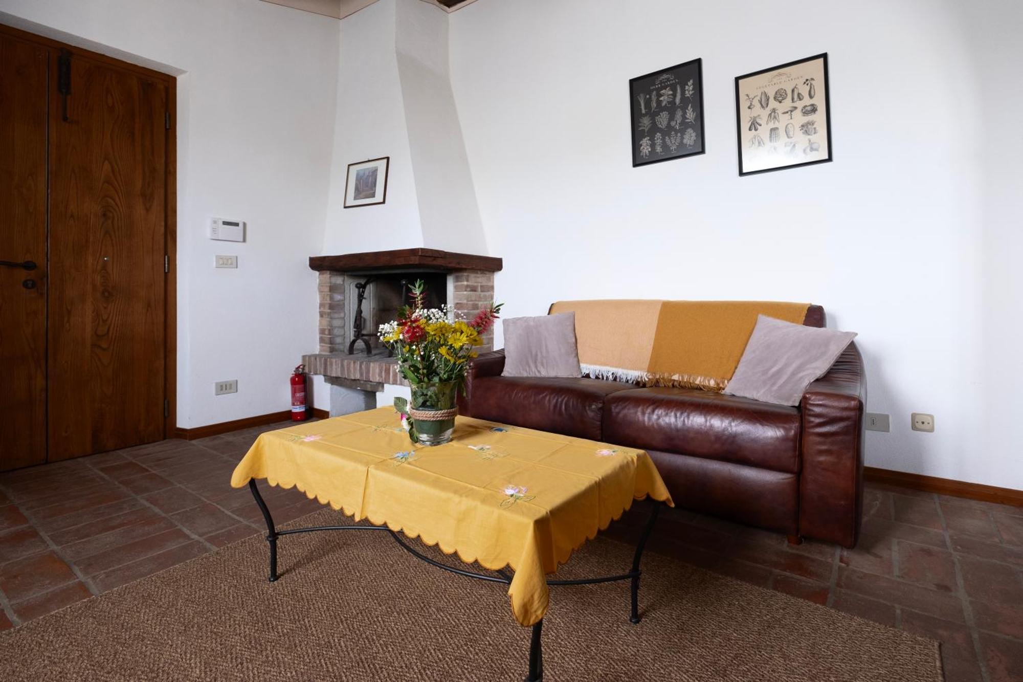 Agriturismo Borgo Sant'Ercolano 齐奇亚诺 外观 照片