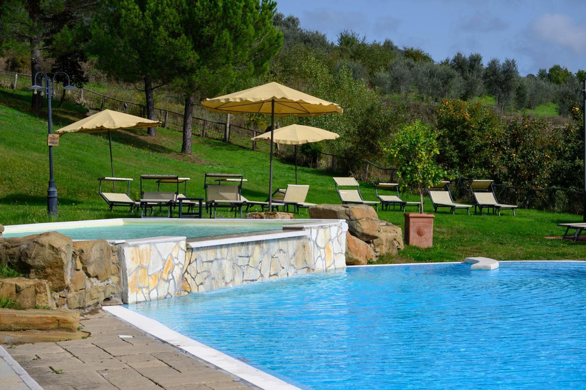 Agriturismo Borgo Sant'Ercolano 齐奇亚诺 外观 照片